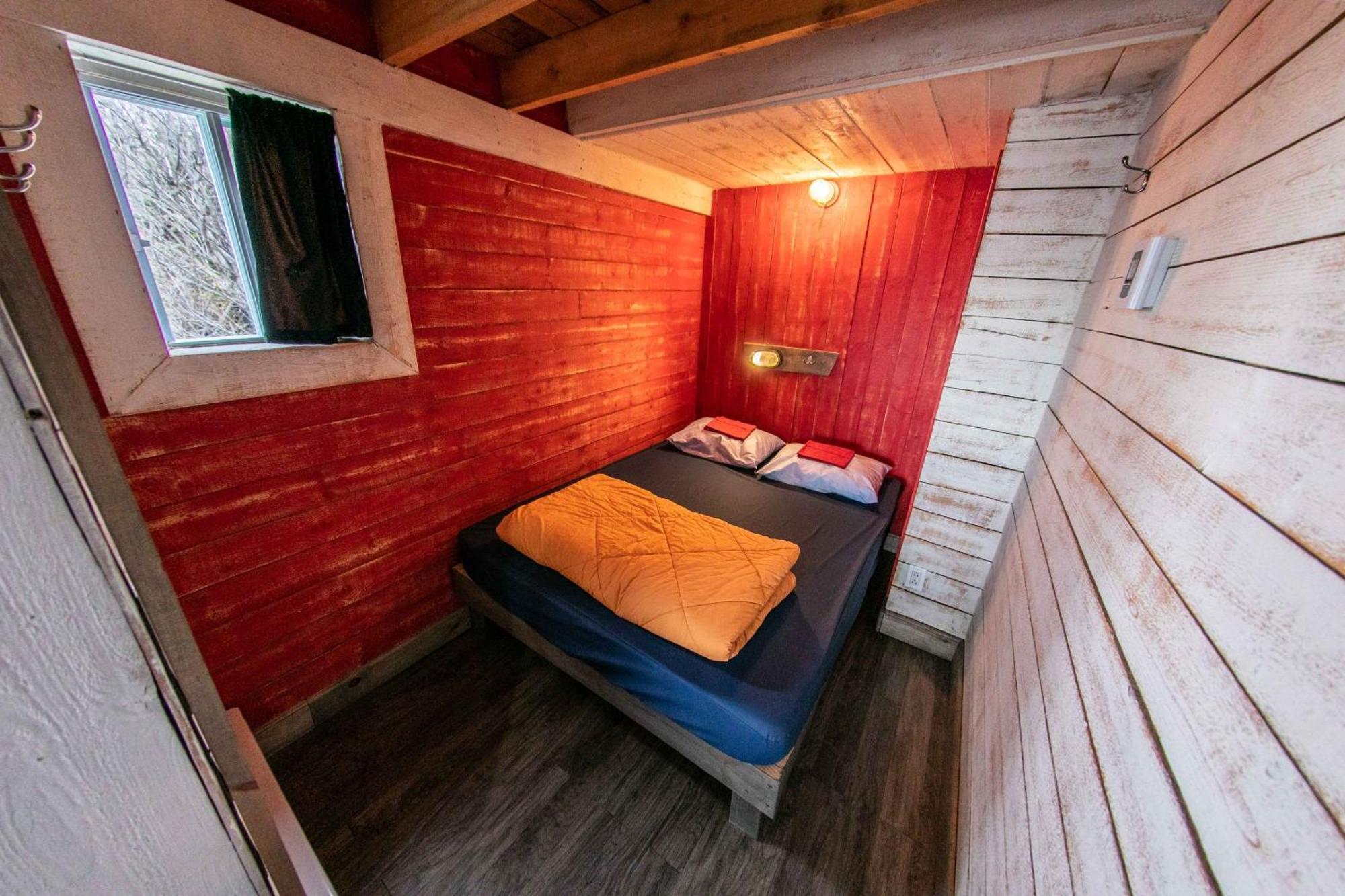 Auberge Festive Sea Shack Sainte Anne-des-Chênes Eksteriør bilde