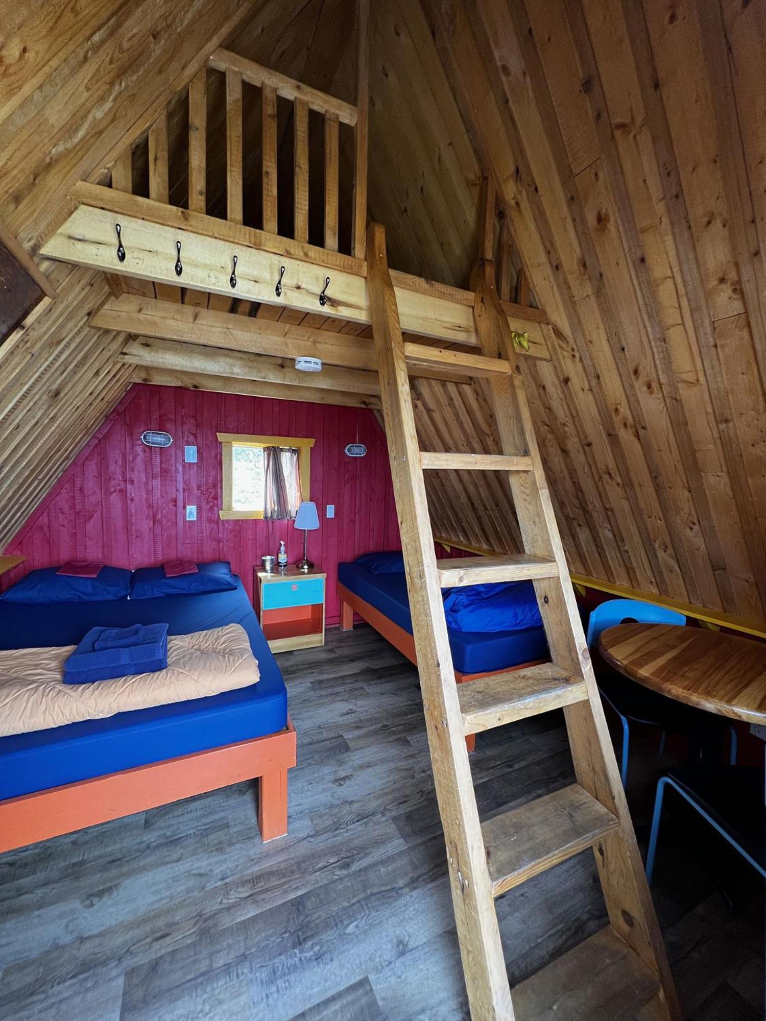 Auberge Festive Sea Shack Sainte Anne-des-Chênes Eksteriør bilde